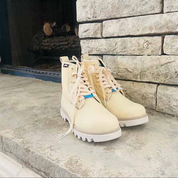 NATIVE Sneakers Johnny Treklite Bone White/Shell - Picture 14 of 16